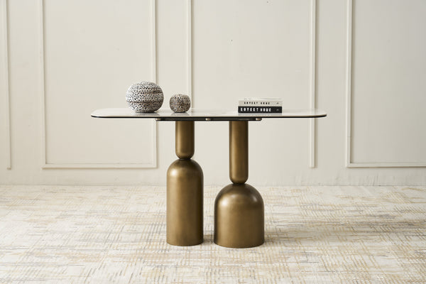 How to Style Console Tables for a Warm & Welcoming Space?