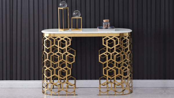Restyle Your Entryway with These Unique Console Table Styling Ideas