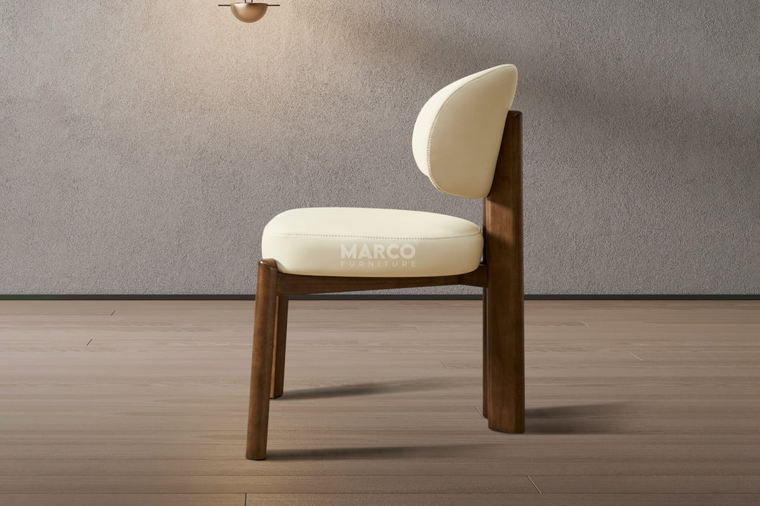 Sofie Black Leather Dining Chair – Modern Design with Wooden Legs