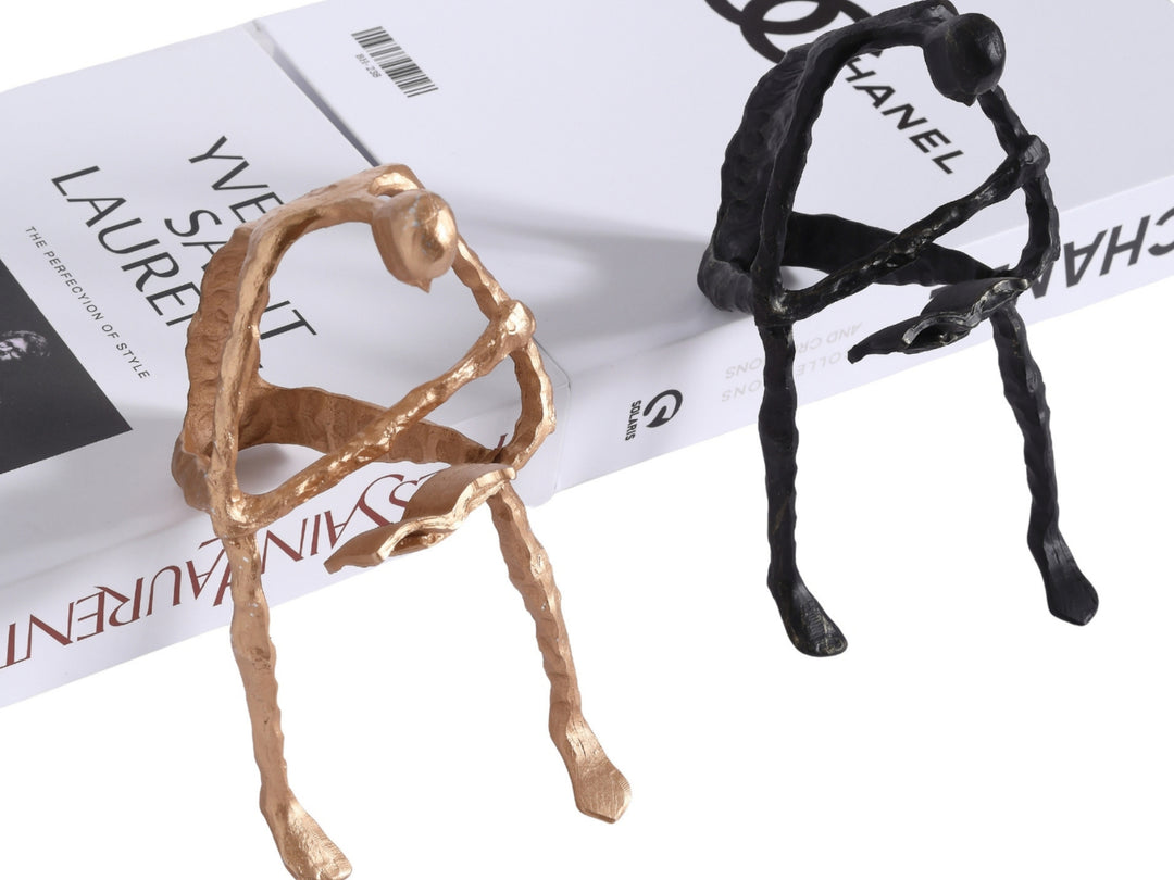 Nora Decorative Figurine – Modern Reading Sculpture