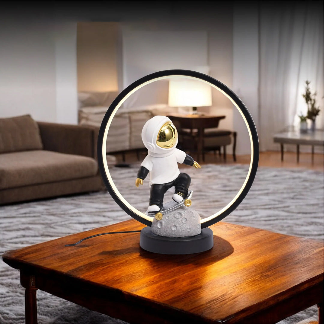 Resin Astronauts Table Lamp (Small)