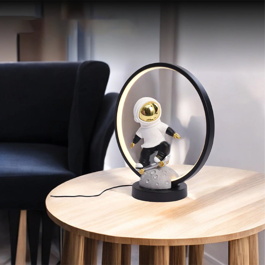 Resin Astronaut Table Lamp (Medium)