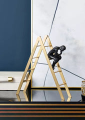 Sculptures & Figurines