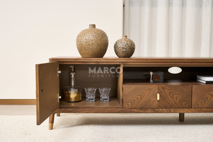 Roma-Entertainment-Unit