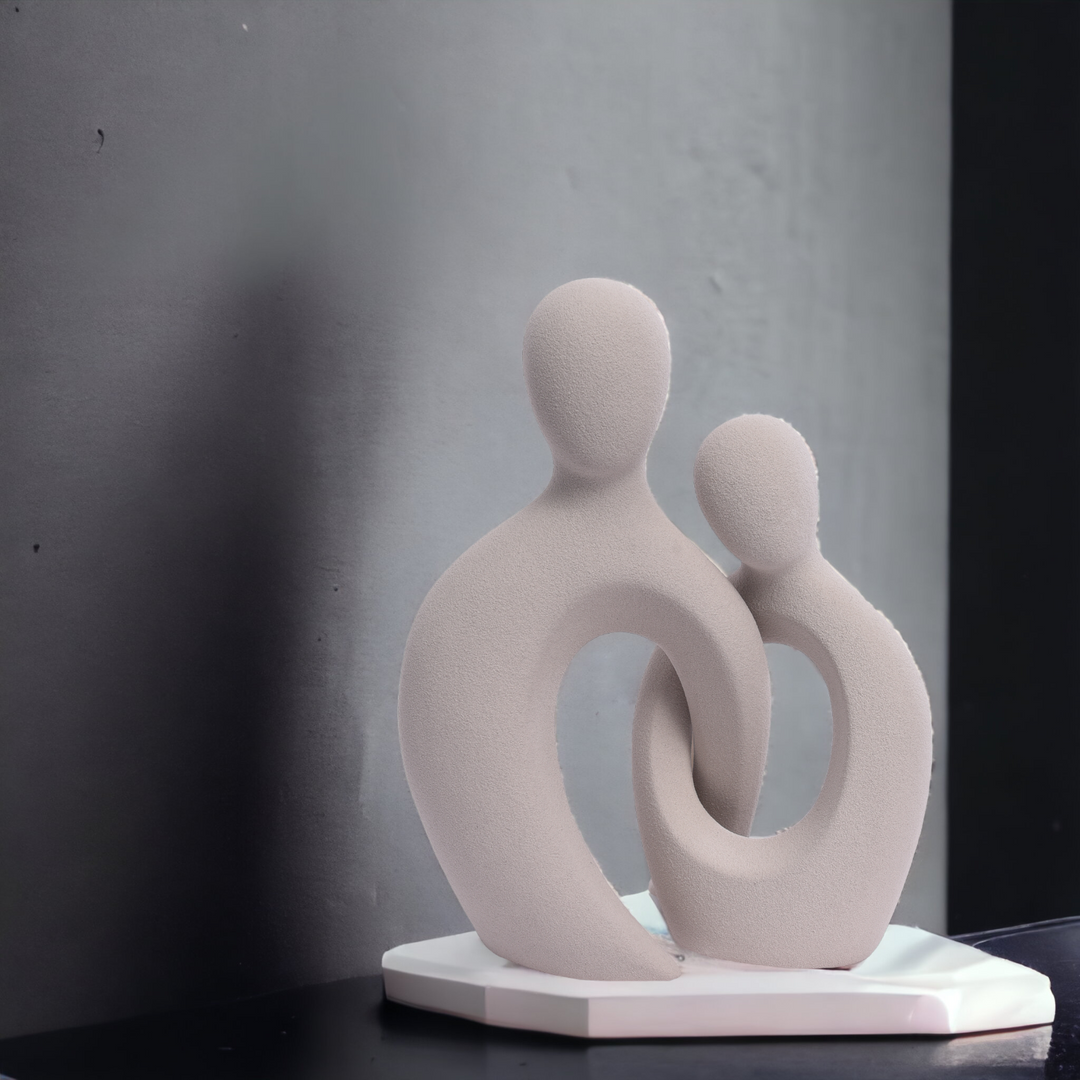 Romantic_Couple_Ceramic_Vase