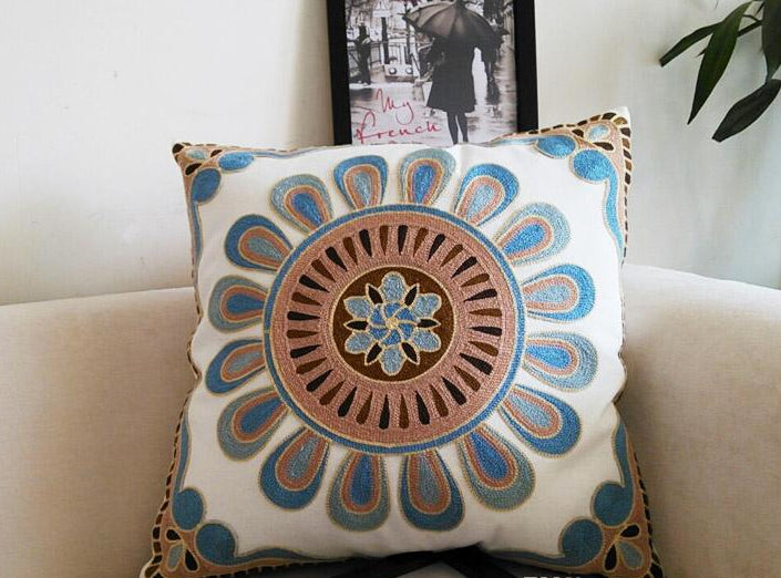 designer-cushion-13-2