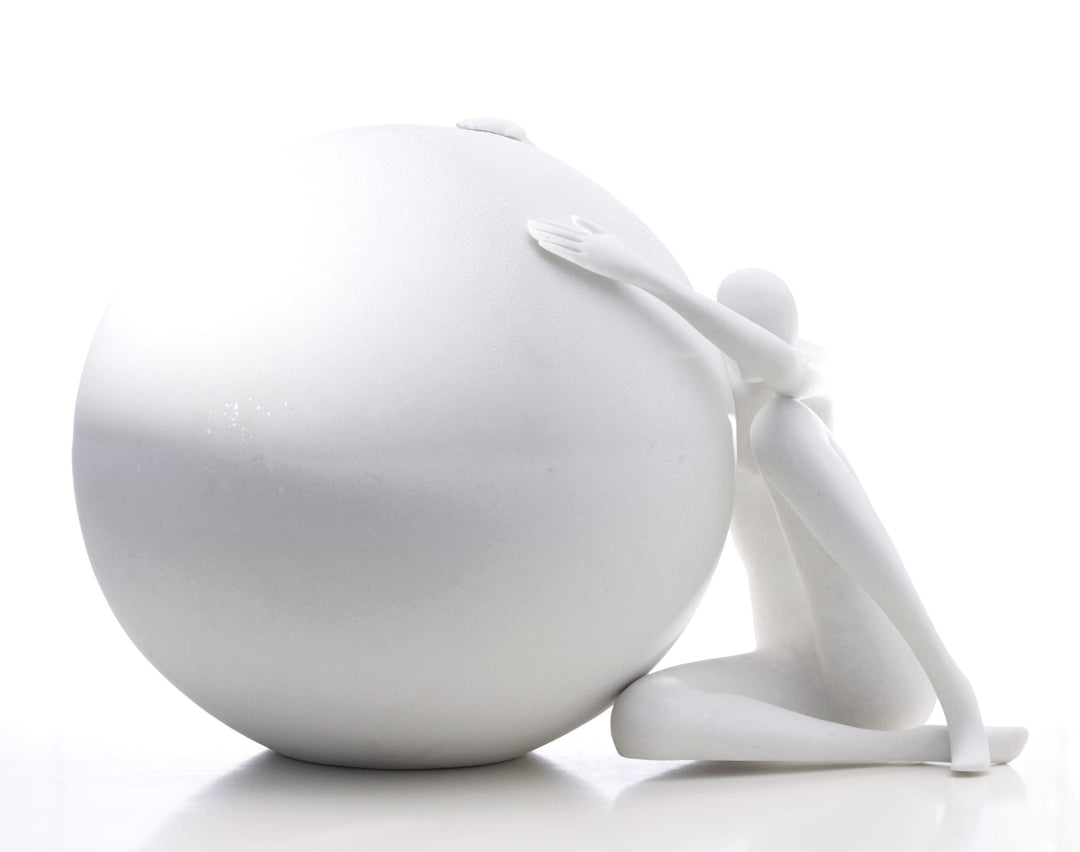 broken-lady-sculpture