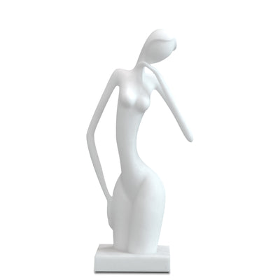 posing-lady-statue-1